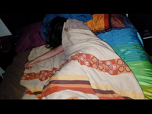 ❤️ Üvey oğul, genç üvey annesini uyurken azarlıyor. ❤❌ Sürtükler pornoda tr.redpornpictures.ru
